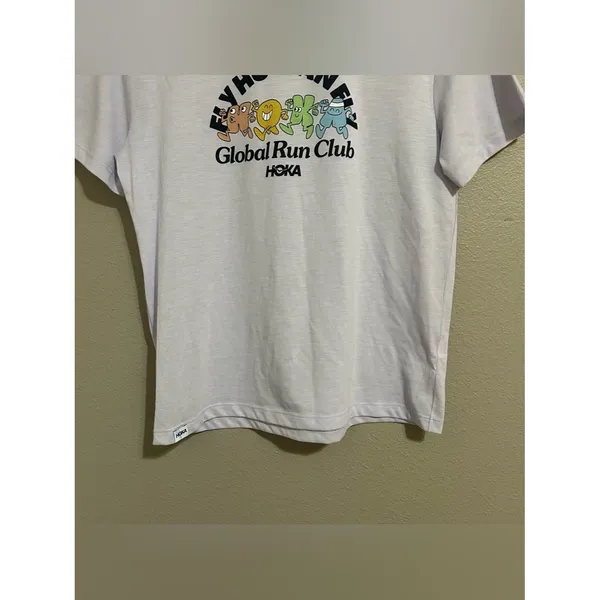 Hoka Global Run Day GlideTech Short Sleeve Crewneck T Shirt Women’s Size Small - Image 4