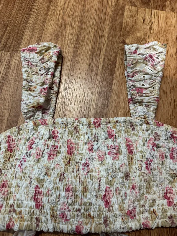 MINKPINK Floral Crop Top - Image 3