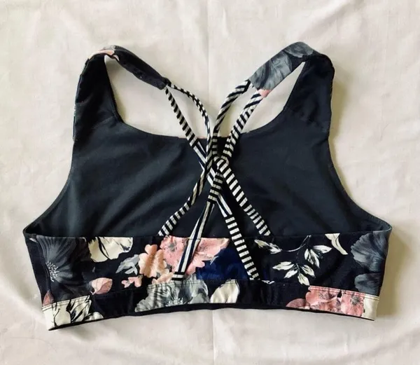 Old Navy Active Sports Bra - Image 4