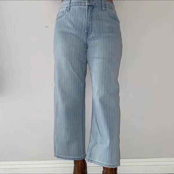 7 For All Mankind Jen 7 Striped Light Denim Cropped Wide Leg Jeans - Image 3