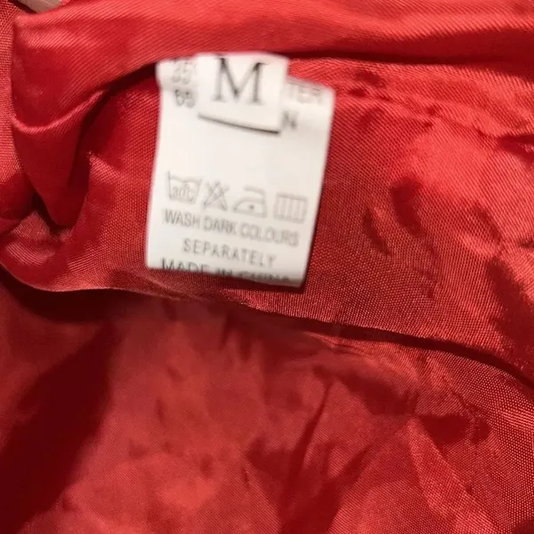 Women’s Red lightweight Puffer Hoodie Jacket(Size Medium) - Image 6