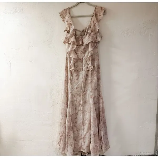 NEW Storia Ruffle Maxi Dress in Gray Pink Floral Large - Image 2