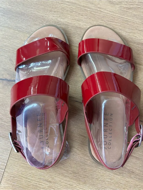 JOURNEE LAVINE MULTI STRAP SANDALS IN STATEMENT SIZE 5.5 Red - Image 5