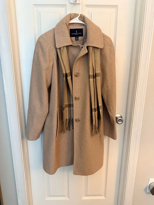 London Fog Women's Oatmeal Heather Wool Blend Raglan Coat with Scarf Size M - Image 3