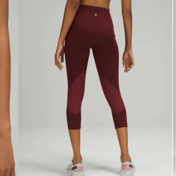 LULULEMON Burgundy Pace Rival‎ High-Rise Crop 22" Athletic Leggings Size 6 - Image 3
