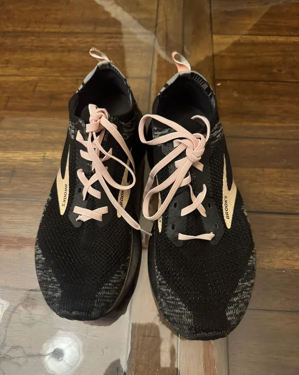 Black Size 8 - Image 2
