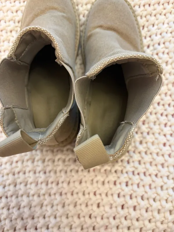 Dunes Chelsea Boots Size 8 Khaki Canvas Lug Sole - Image 6