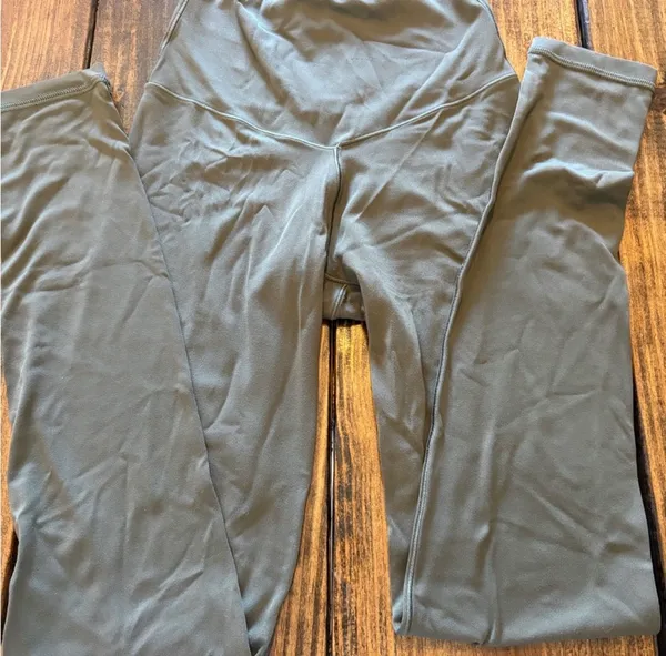Aerie Offline Army Green Leggings - Image 4