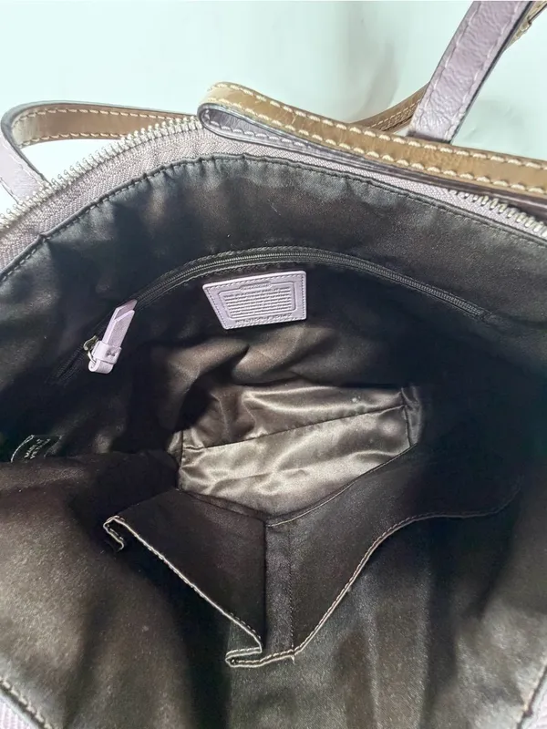 Coach Taupe Patent Leather Signature C Embossed‎ Tote Zip Shoulder Bag F15142 - Image 9