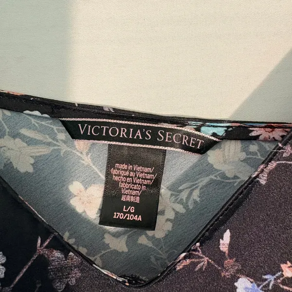 Victoria's Secret Floral Satin‎ Camisole Black Lace Trim Ruffle Hem Top Large - Image 6