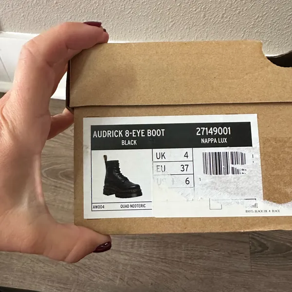 Dr. Martens‎ Audrick 8 Eye Nappa Leather Lace Up Boots 6 NWT - Image 4
