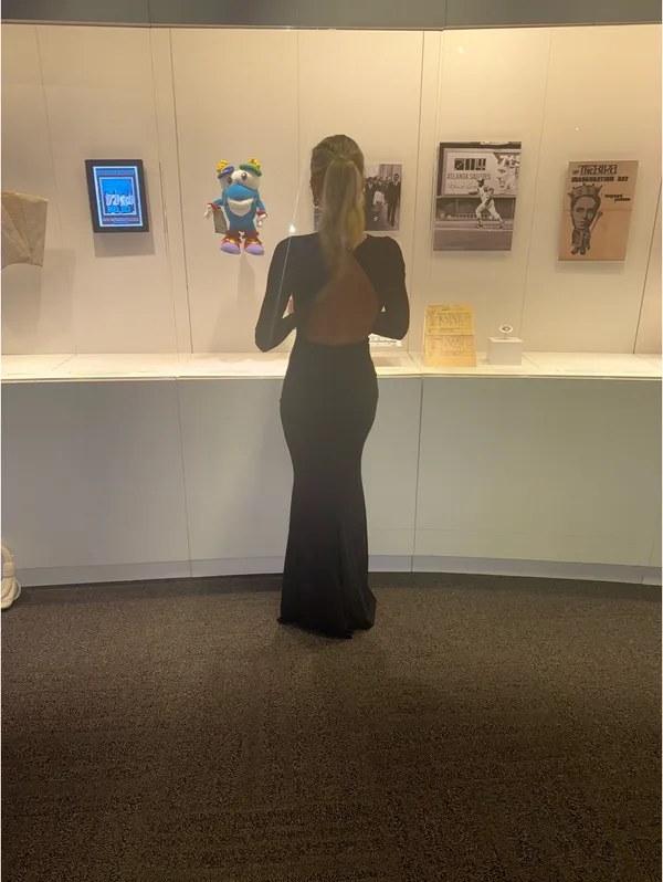 Windsor Black Dress Formal - Image 2