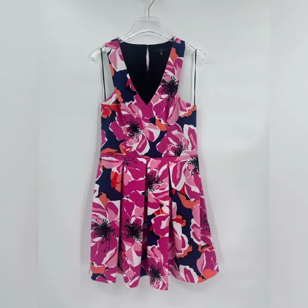 Trina Turk Marcia Floral Fit & Flare Dress Size‎ 6 Sleeveless V-Neck - Image 3