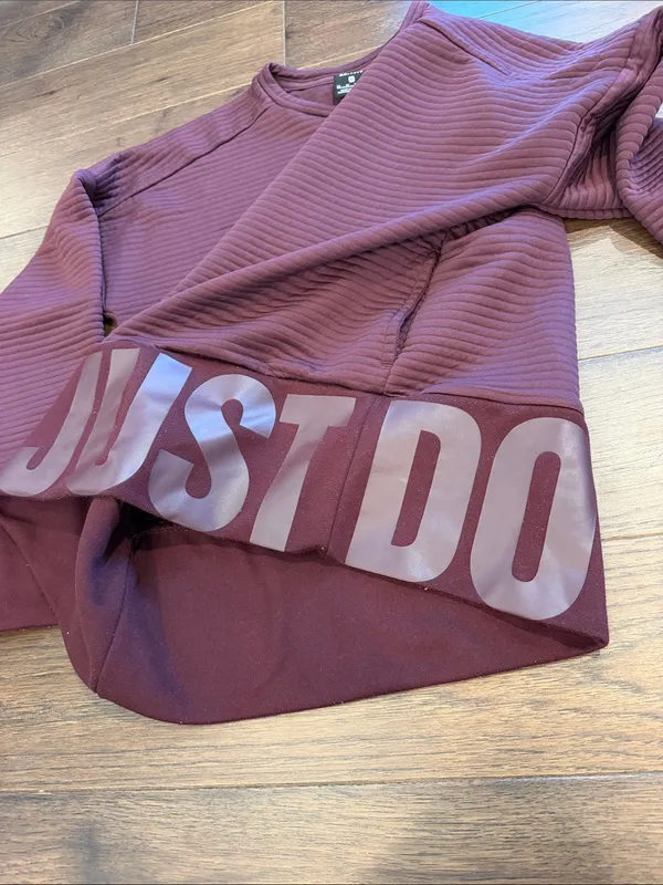 Nike Women’s Maroon Crewneck Quilted Sweatshirt Size XS - C53-026 - Image 4