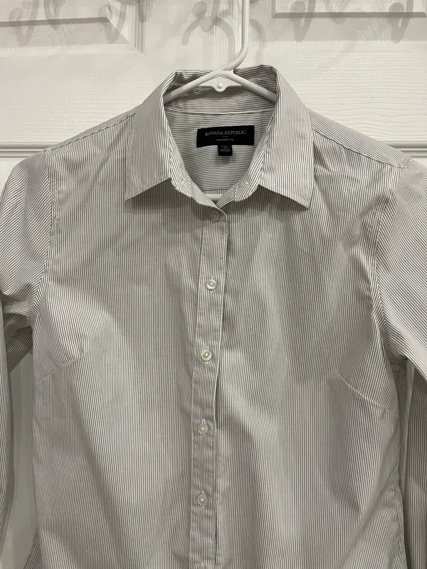 Banana Republic Button Down - Image 2