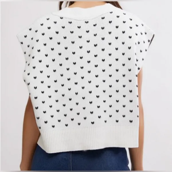 Free People Easy Street Heart Pattern V Neck Cropped Knit Sweater Vest White M - Image 3