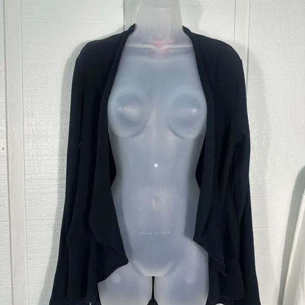 Catch My Black Cardigan Sweater Size XL EUC - Image 3