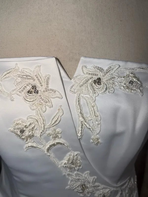 Beautiful Vintage 90s Mary’s Bridal Strapless Wedding Gown - Image 3