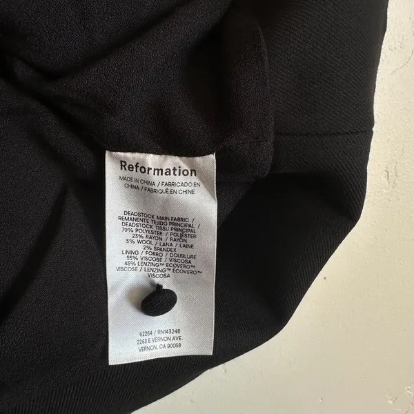Reformation | Auli Halter Wool-Blend Peplum Vest Top in Black | size 2 - Image 8