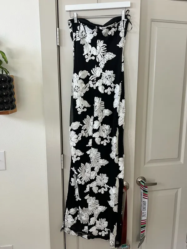 Lulus Dress Maxi - Image 2