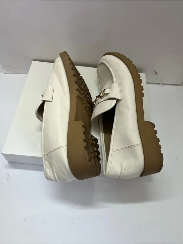 Sincerly Jules White Leather Loafers with Gold Horsebit - Image 7