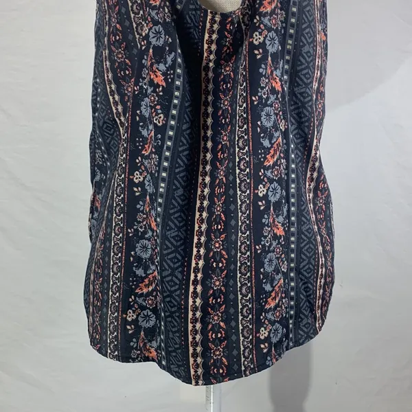 Hollister Criss Cross Navy Blue Embroidered Cami Tank Size Large - Image 8