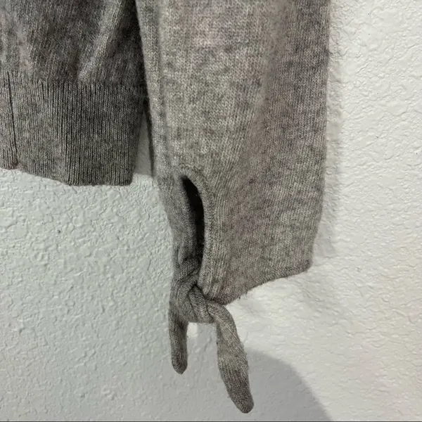 Banana Republic Fine Italian Yarn by Filpucci Tie Sleeve Sweater Size Medium - Image 6