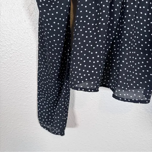 Abercrombie & Fitch Black Polka Dot Puff Sleeve Blouse Womens M Cropped Smocked - Image 10
