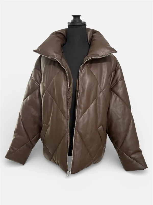 Abercrombie & Fitch Oversized Vegan Leather Diamond Puffer Sz M - Image 3