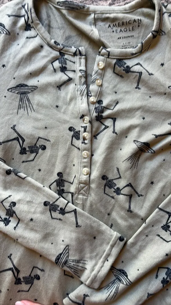 American Eagle Pajama romper Halloween  - Image 3
