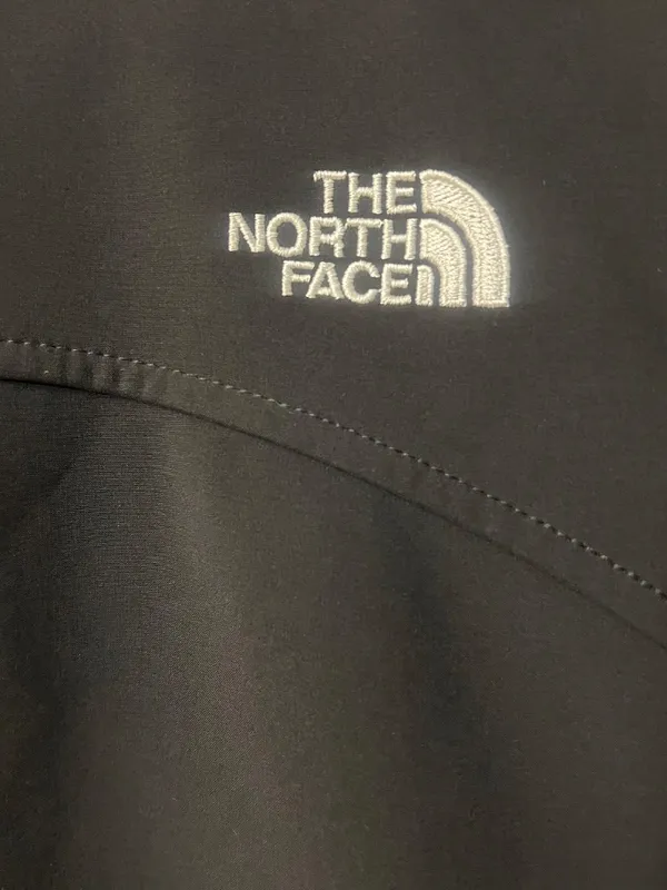 The North Face Women’s Soft Shell Jacket Black Size Small - Image 6
