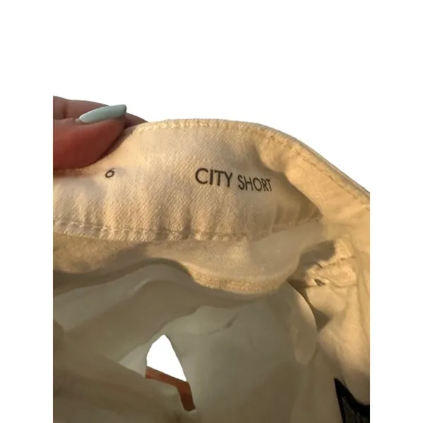 Calvin Klein White Denim Bermuda Jean Shorts City Length Women Size 6 - Image 9