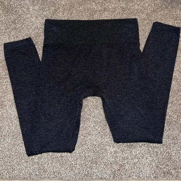 Knit high waisted leggings - Image 2