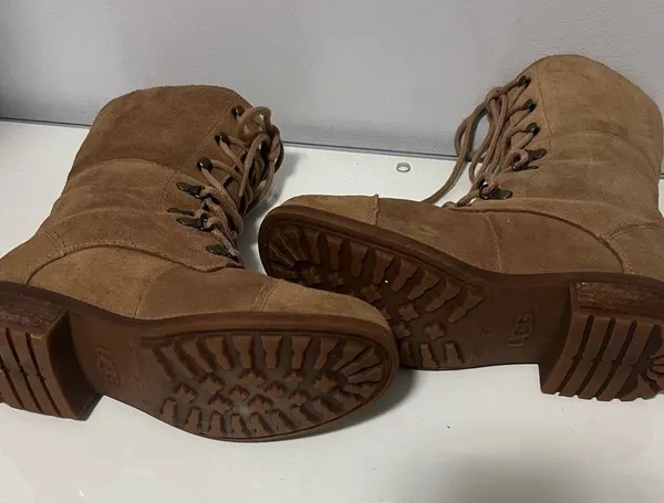 UGG Tan Winter Rain Boots with Fuzzy Lining - Image 4