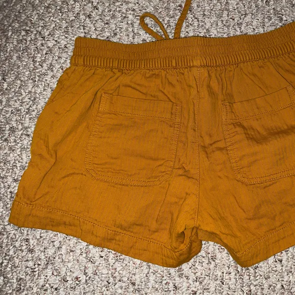 Old Navy Short - Image 2