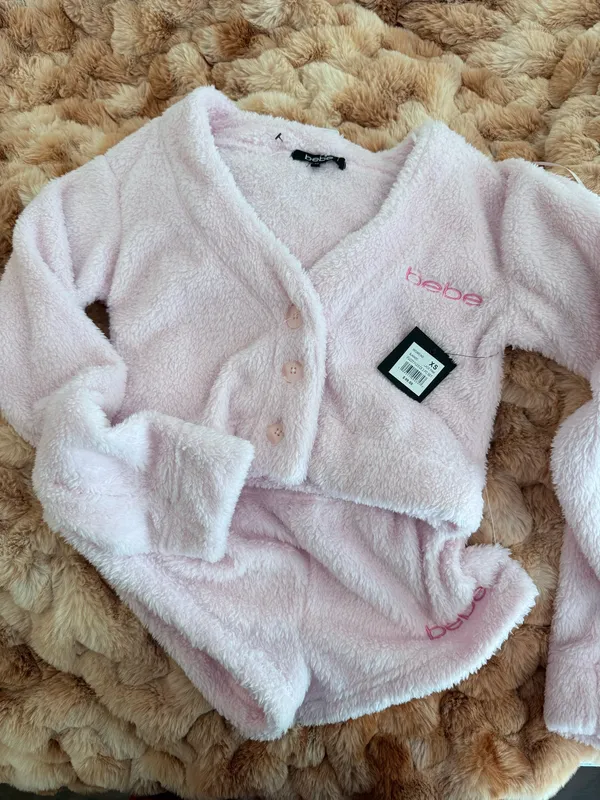 NWT Bebe Fuzzy Lace Pink Fleece Pajamas Set Size Extra Small - Image 3