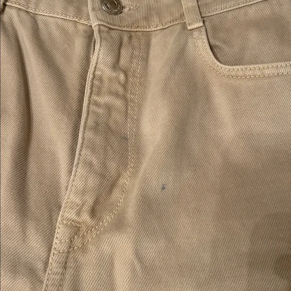 Zara Cream Jeans with Frayed Hem - Image 9