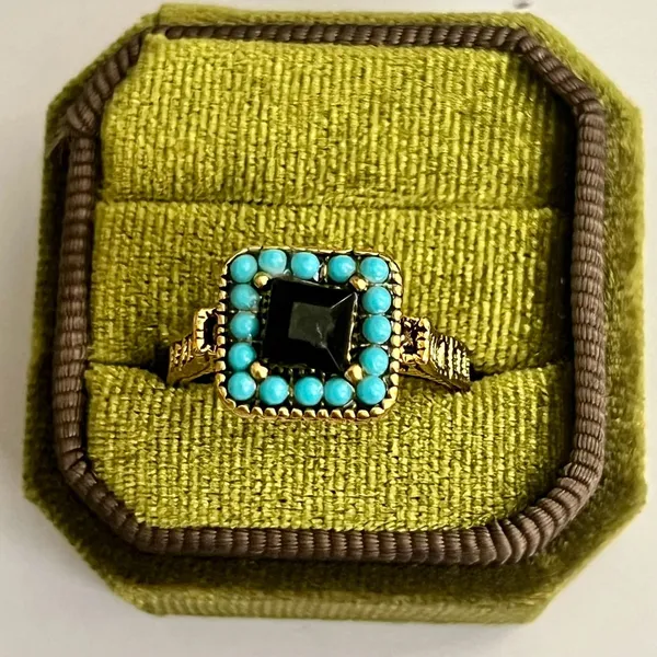 Boho Gold Ring Black Onyx Stone Turquoise Beaded Accent Size 9.5 - Image 2