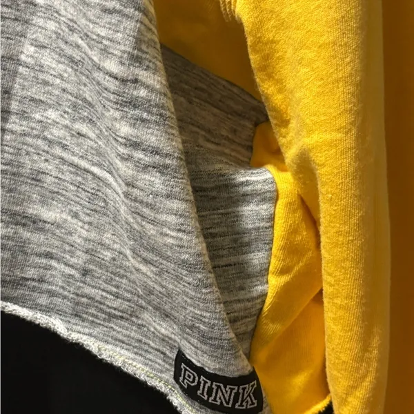 Victoria’s Secret PINK tag Yellow and Gray Women's Top size M - Image 2