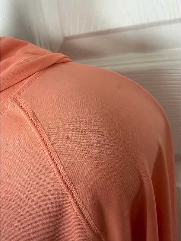 Columbia Omni-Shade peach hooded long sleeve top - Image 3
