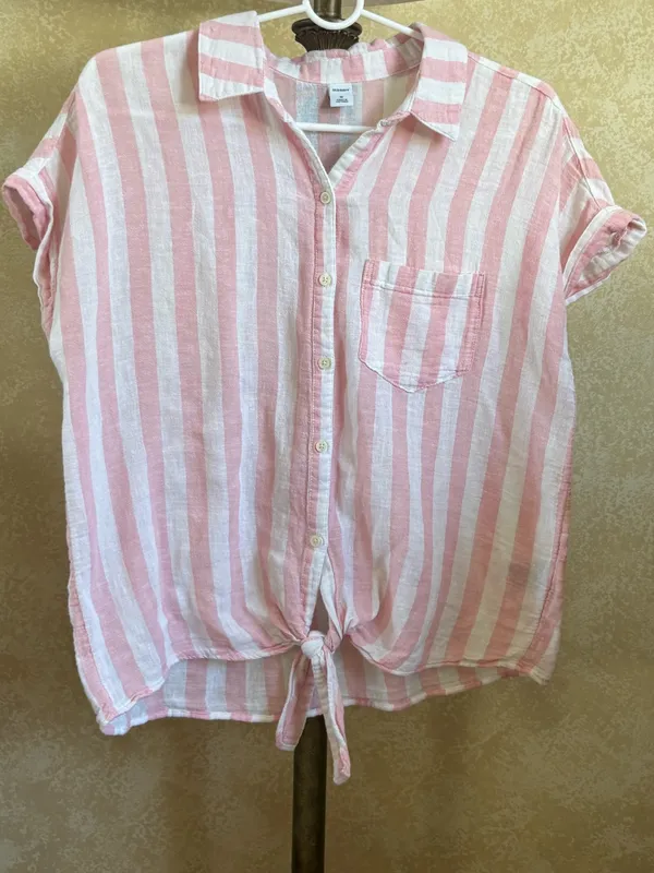 Old Navy Pink & White Striped Short-Sleeve Button Down - Image 2