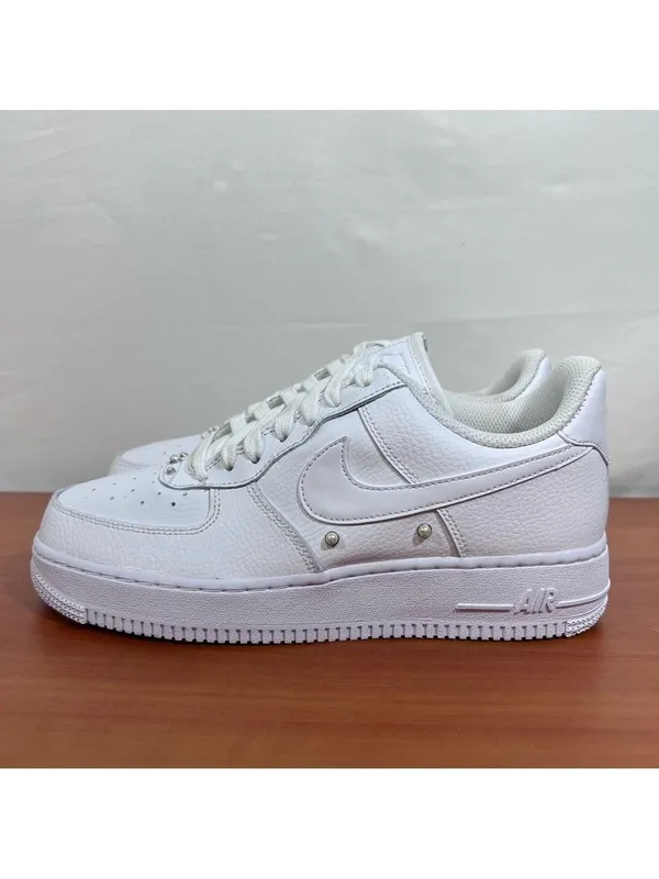 Nike NEW Women's Air Force 1 ‘07 SE Triple White Pearl Shoe Size 8.5 #B1236A - Image 6