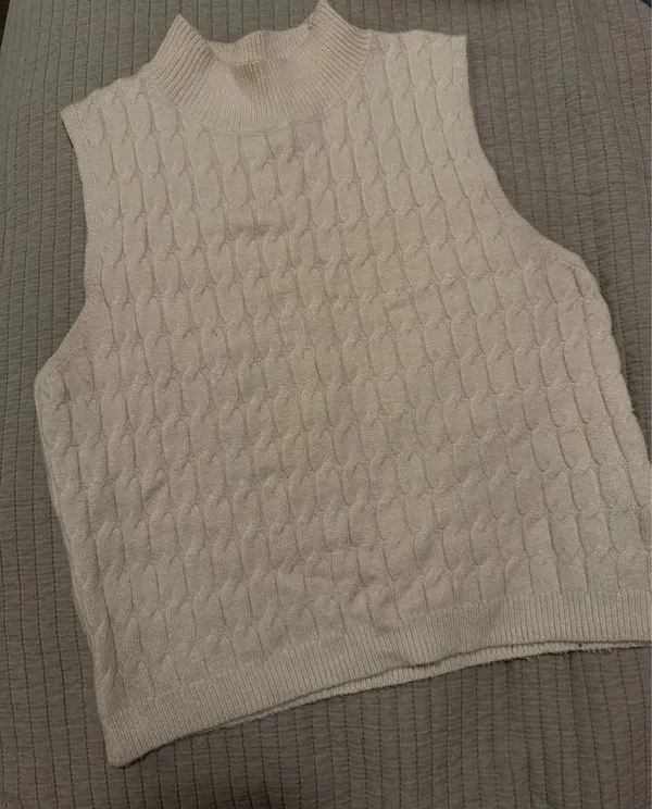 Blue Rain Sweater vest - Image 6