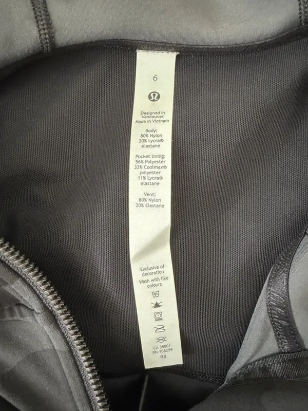 Lululemon Hooded Define Jacket Size 6 NWOT - Image 4