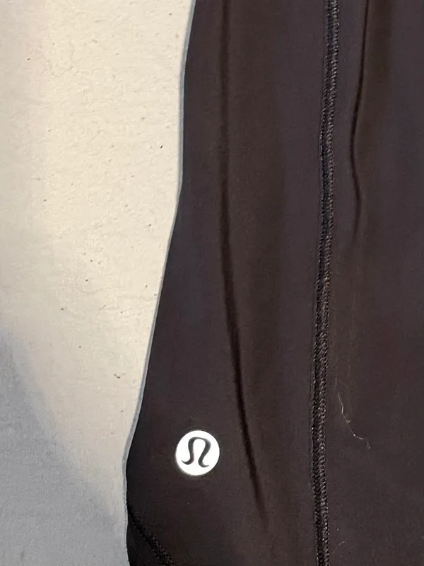 Lululemon Black Sculpt Tank Size Medium - Image 4