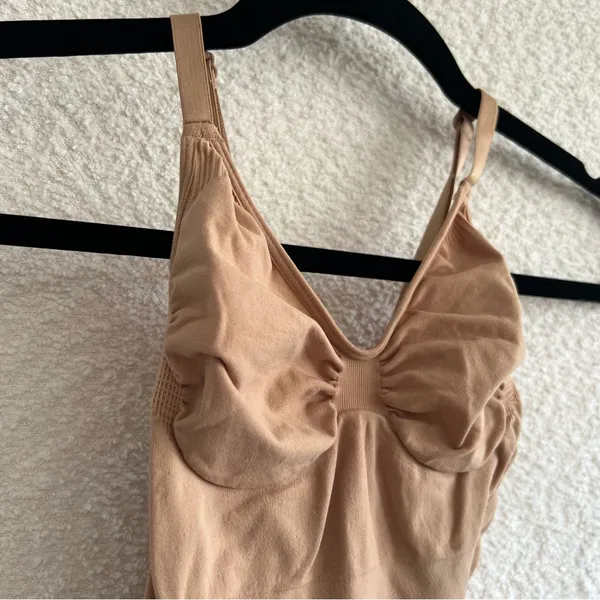 SKIMS Women’s Mid Thigh Bodysuit Shapewear‎ Gusset Size Small - Image 7