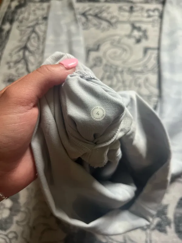 White Camo Lululemon Align Leggings 28" - Image 4
