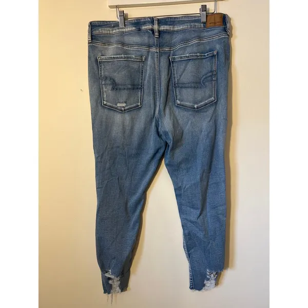American eagle 18 short comfort stretch waistband medium wash hi rise jegging - Image 3