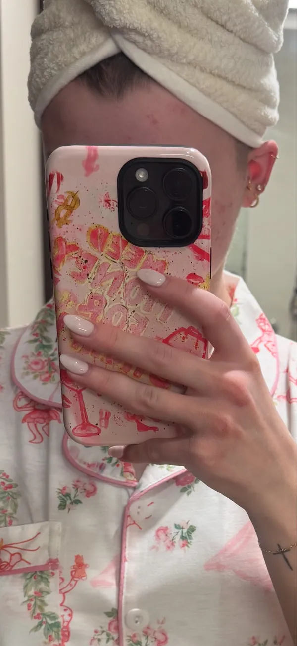 INSIDE & OUT 15 Pro Max Case Pink - Image 2
