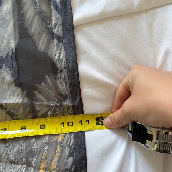 Vintage Jones New York Scarf Grey Gold Metallic Abstract Sheer 100% Silk Luxury - Image 4